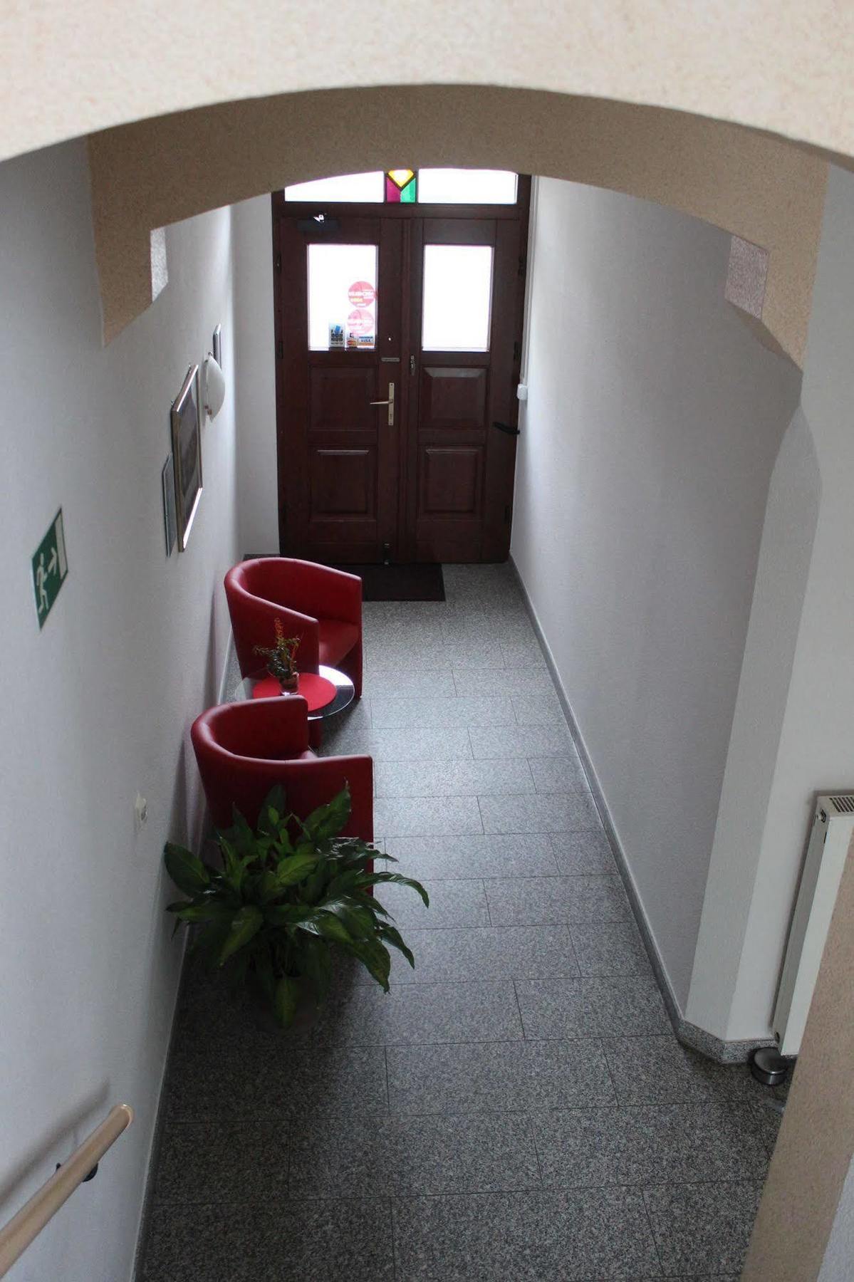 Aparthotel 1A Цвиккау Экстерьер фото